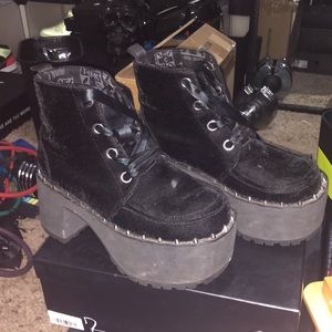 listing-status-banner